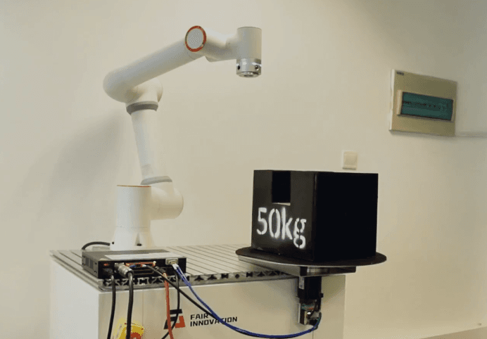 Precision in Motion: Fairino FR5 with 50 kg Rotary Table